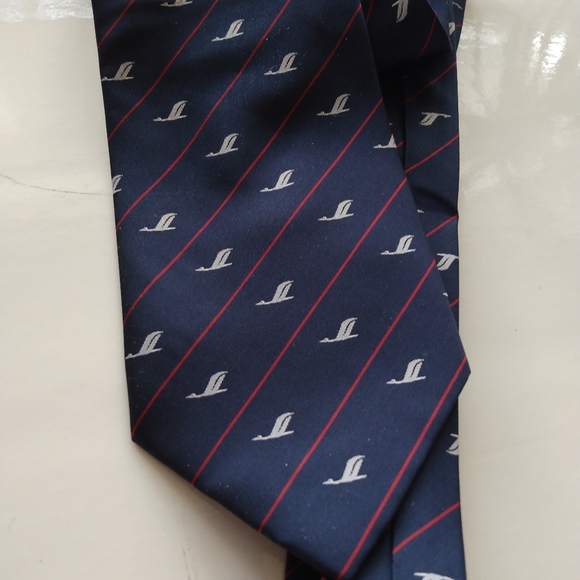 Vintage Shanghai Airlines Uniform Tie Necktie Antique Menswear Office Formalwear - Picture 8 of 8